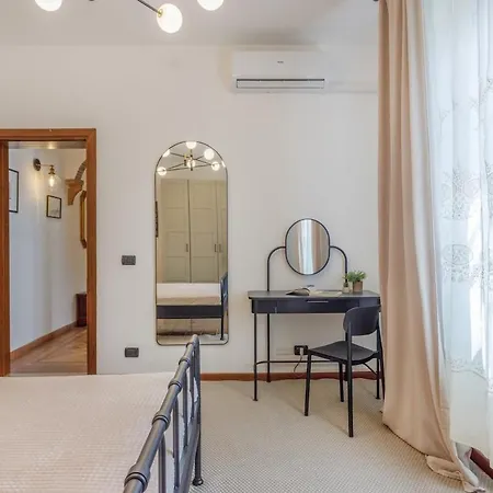 Ground Floor With Private Patio In The Motor Valley Appartamento