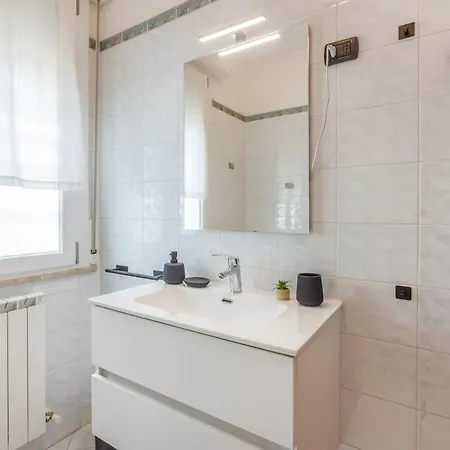 Appartamento Ground Floor With Private Patio In The Motor Valley